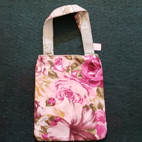 Designer shoulder bag/purse, fits most tablets - Picture 6 of 6